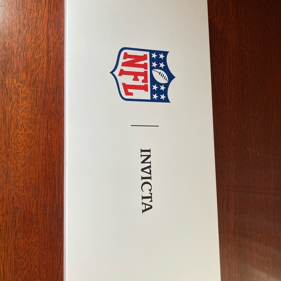 Invicta NFL Green Bay Packers Men's 47mm Watch Green w/ 2 bonus team color - Picture 3 of 6